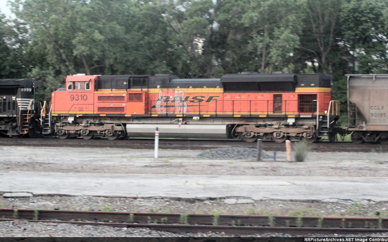 BNSF 9310